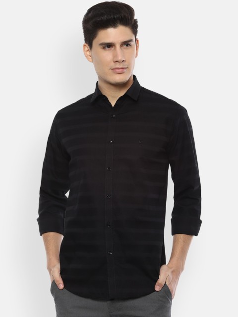 

V Dot Men Black Slim Fit Striped Casual Shirt