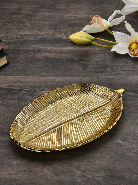 

Pure Home and Living Gold-Toned Jahanara Leaf Showpiece