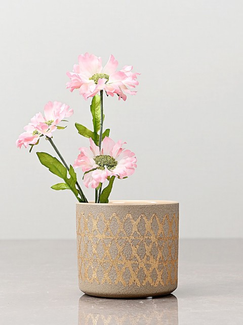 

Pure Home and Living Set Of 2 Beige & Gold-Toned Diamond Patterned Planters