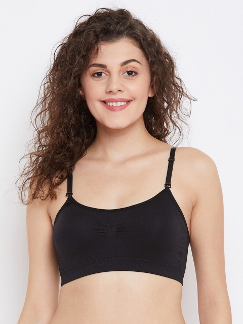 

SECRETS BY ZEROKAATA Black Solid Non-Wired Lightly Padded Sports Bra SZBLK1005