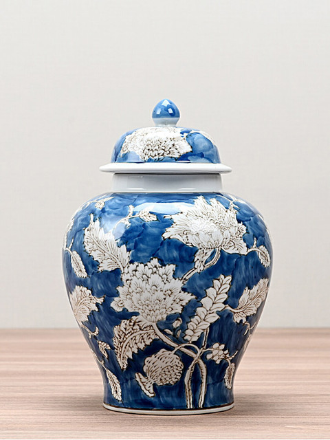

Pure Home and Living Blue & White Floral Printed Apothecary Jar