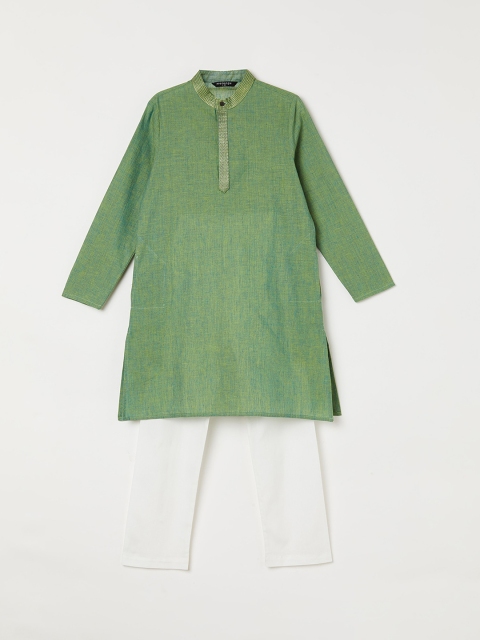 

Melange by Lifestyle Boys Green & White Solid Kurta with Pyjamas