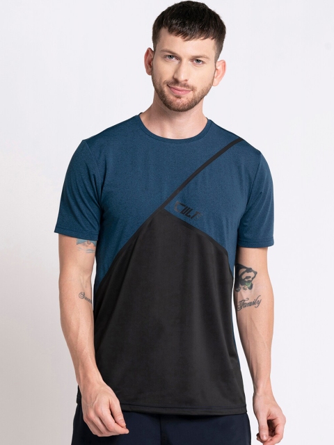

Cultsport Men Blue Colourblocked Round Neck T-shirt