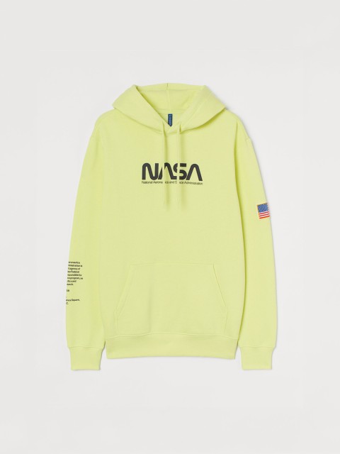 

H&M Men Green Printed Hooded Top