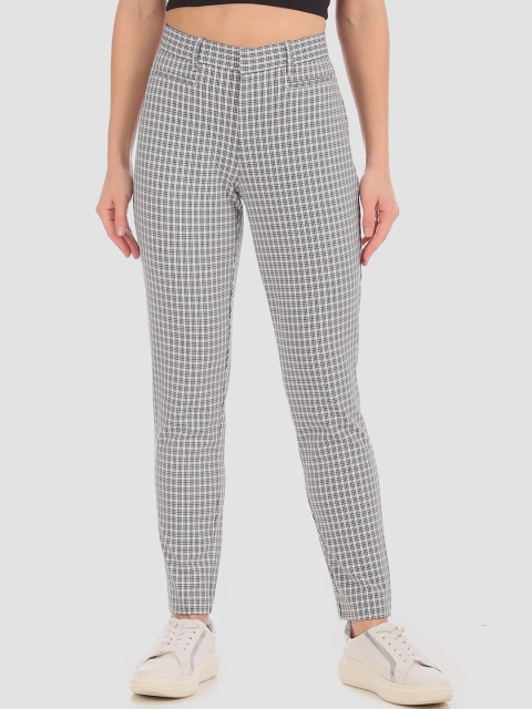 

GAP Women Blue & White Skinny Fit Checked Regular Trousers
