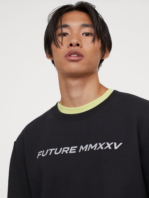 

H&M Men Black Sweatshirt