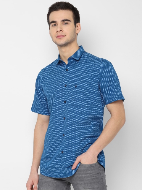 

Allen Solly Men Blue & White Slim Fit Printed Casual Shirt