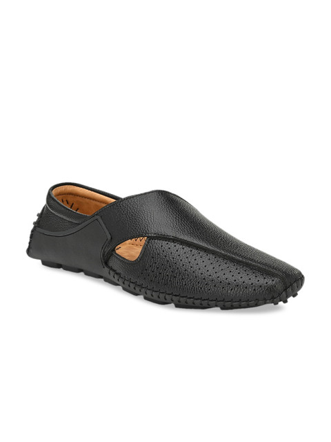 

El Paso Men Black Textured Shoe-Style Sandals