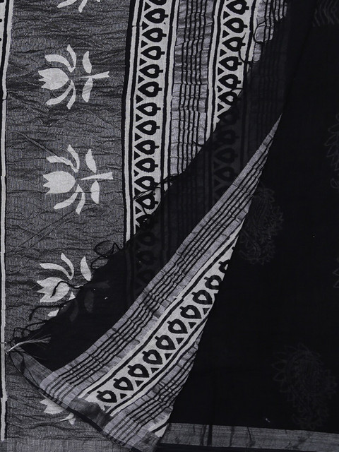 

Pothys Black & White Linen Blend Paisley Printed Saree