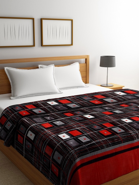 

NEUDIS Black & Red Geometric AC Room 233 GSM Double Bed Blanket