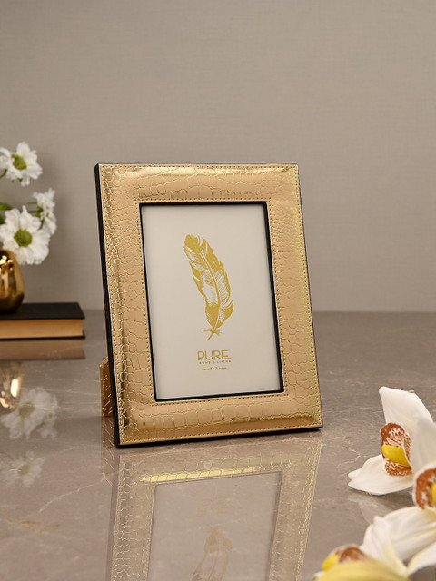 

Pure Home and Living Gold-Toned & Brown Croco Glass Photo Frame