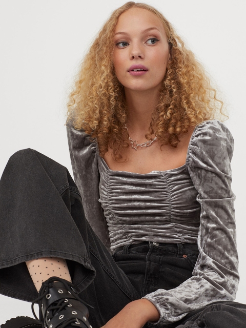 

H&M Women Grey Solid Cropped Top