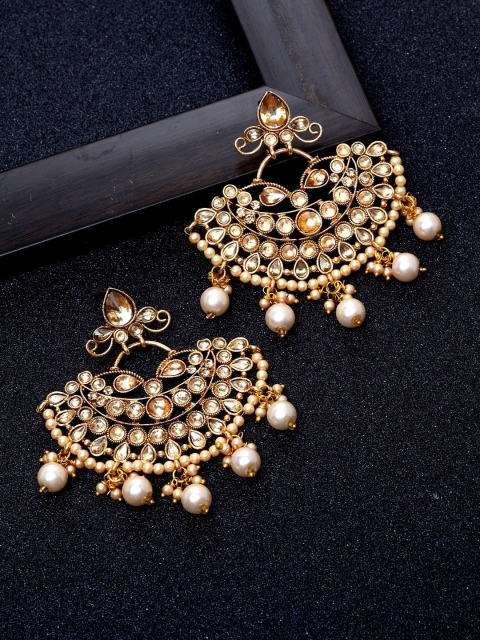 

Ibtida Gold Crescent Shaped Chandbalis