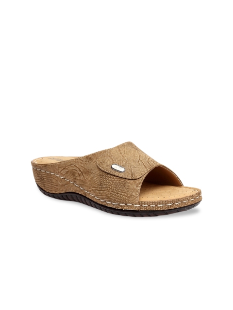 

Butterflies Women Beige Textured Wedges