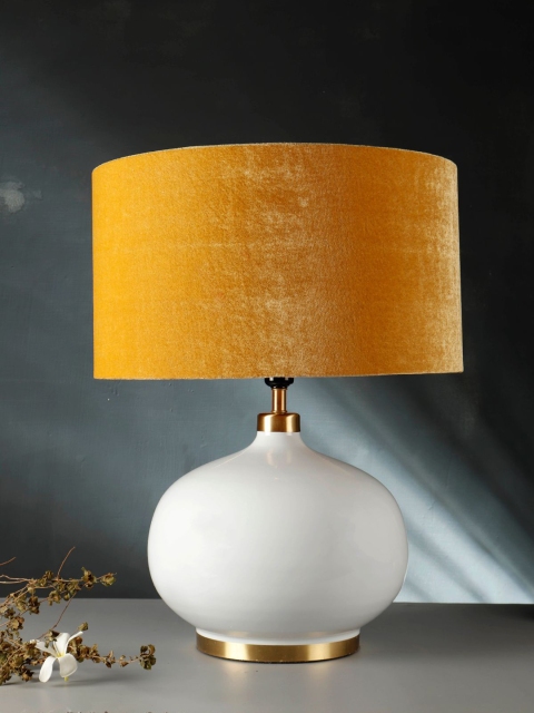 

Grated Ginger Orange & White Solid Table Lamp With Shade