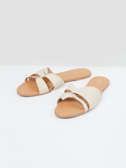 

max Women Off-White Solid Open Toe Flats