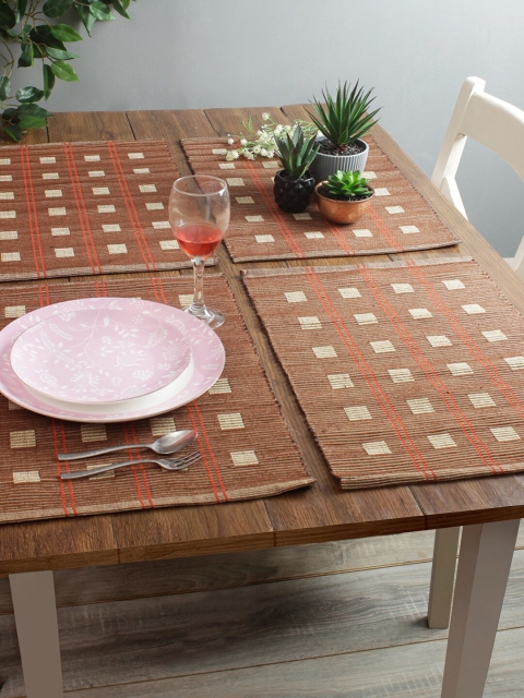 

Soumya Set of 6 Brown & Beige Geometric Patterned Reversible Table Placemats