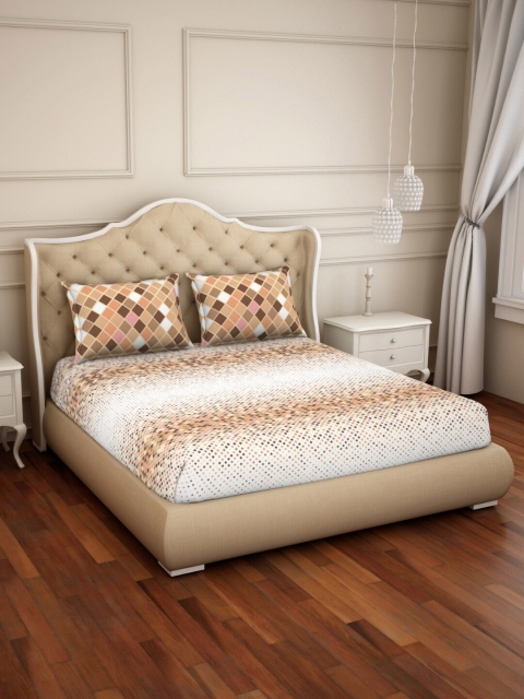 

SPACES Brown & White Geometric 144 TC Cotton 1 Queen Bedsheet with 2 Pillow Covers