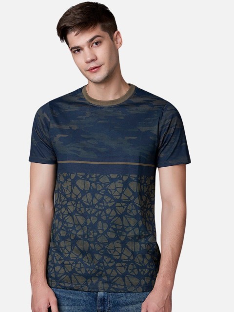 

MARCA Disati Men Olive Green & Navy Blue Camouflage Print T-shirt