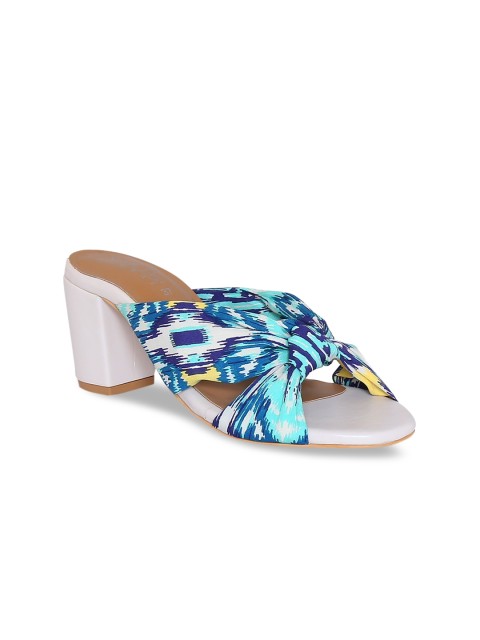 

Siendo Desi Women Blue & White Printed Heels