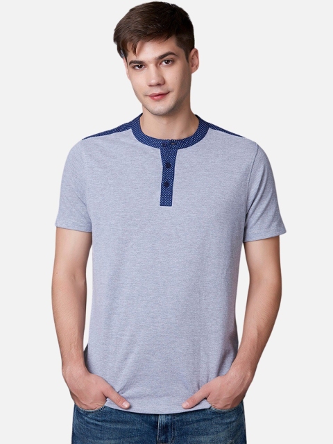 

MARCA Disati Men Grey Solid Henley Neck T-shirt