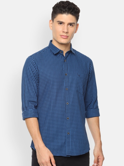 

Van Heusen Sport Men Blue Slim Fit Checked Casual Shirt