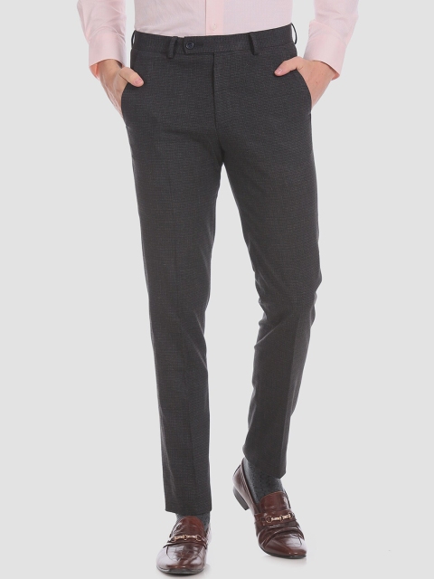 

Arrow Men Grey Regular Fit Solid Formal Trousers