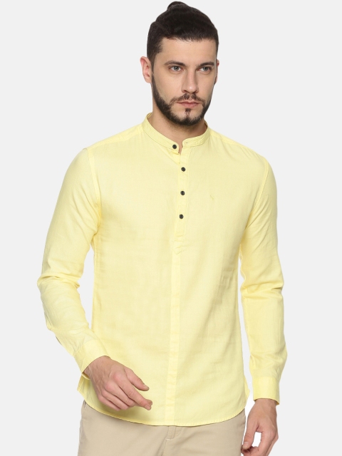 

SHOWOFF Men Yellow Solid Straight Kurta