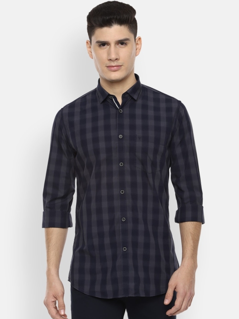 

Van Heusen Sport Men Grey & Blue Slim Fit Checked Casual Shirt