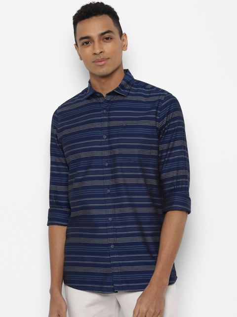 

Solly Jeans Co. Men Navy Blue & Grey Regular Fit Striped Casual Shirt