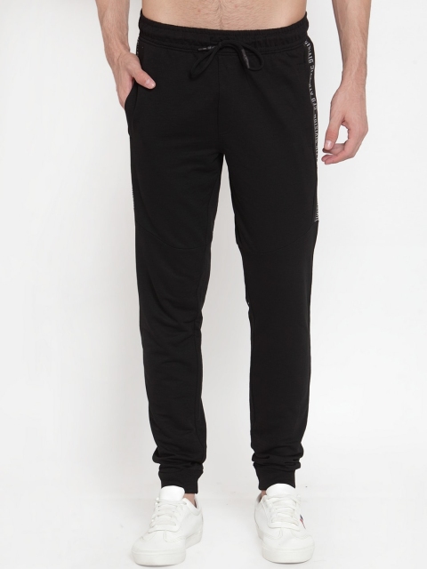 CONFIDENCE Men Black Solid Slim-Fit Joggers