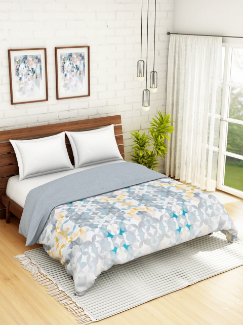 

SPACES Grey Geometric AC Room 180 GSM Double Bed Quilt