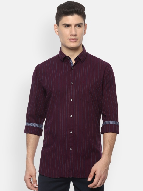 

Van Heusen Sport Men Maroon & Blue Slim Fit Checked Casual Shirt