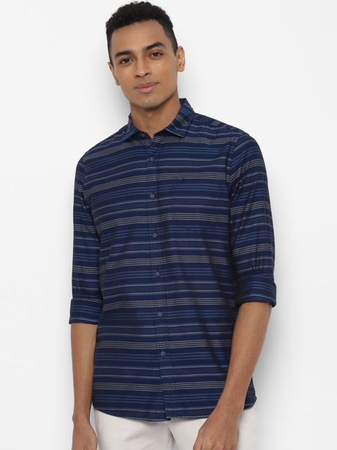 

Solly Jeans Co. Men Navy Blue Regular Fit Striped Casual Shirt