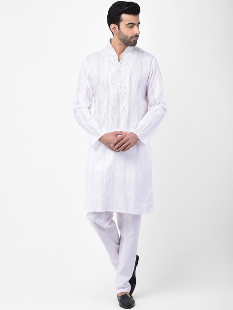 

SG LEMAN Men White Printed Silk Kurta with Pyjamas