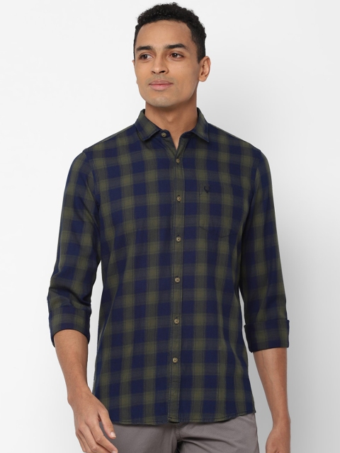 

Solly Jeans Co. Men Navy Blue & Olive Green Regular Fit Checked Casual Shirt