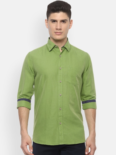 

Van Heusen Sport Men Green Regular Fit Solid Casual Shirt