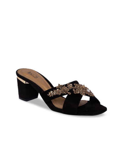 

Inc 5 Women Black Woven Design Mules