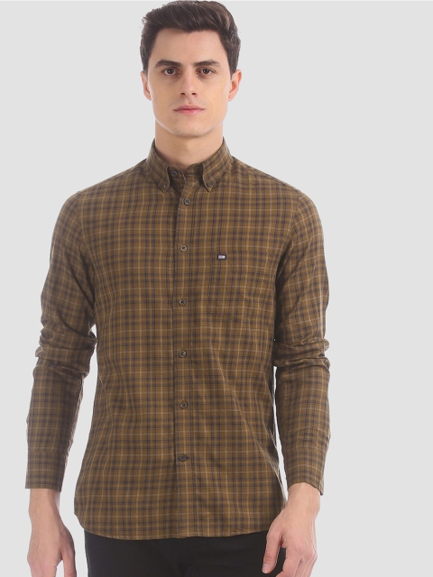 

Arrow Men Brown & Navy Blue Regular Fit Checked Casual Shirt