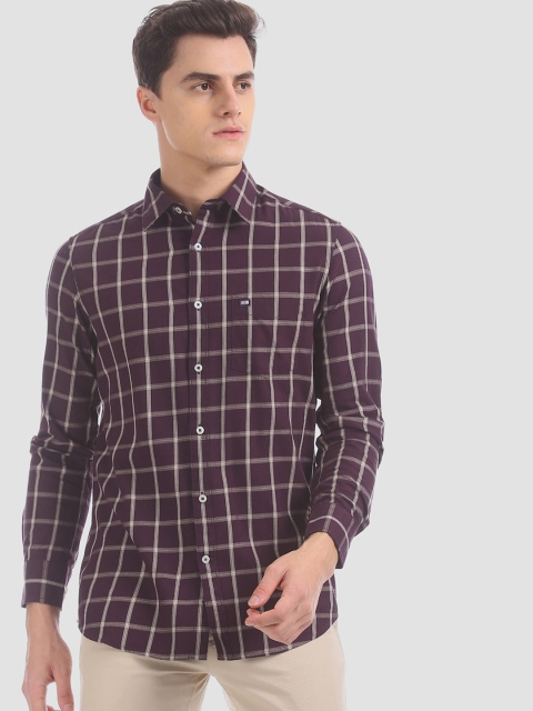 

Arrow Sport Men Burgundy & Beige Regular Fit Checked Casual Shirt
