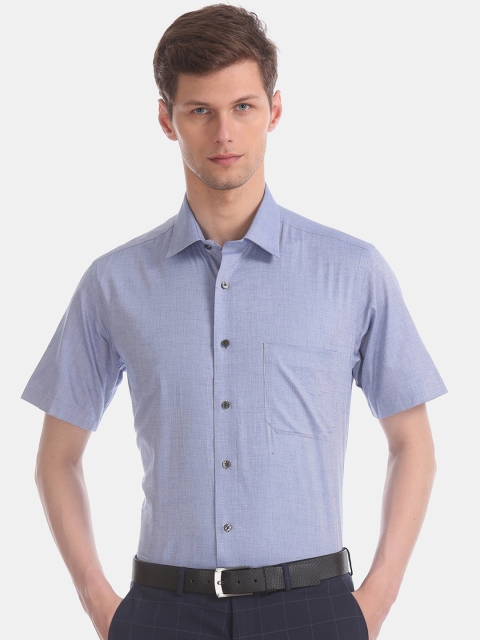 

Arrow Men Blue Regular Fit Solid Formal Shirt