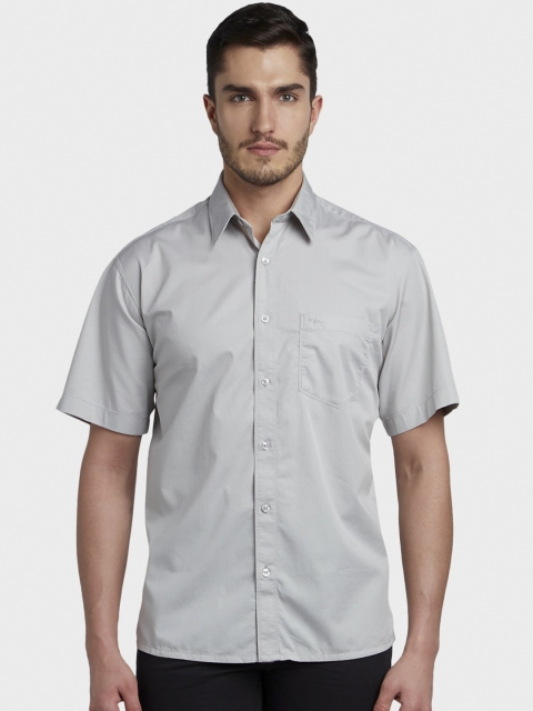 

ColorPlus Men Grey Regular Fit Solid Casual Shirt