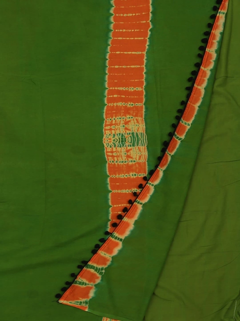 

Pothys Green & Orange Pure Cotton Solid Saree