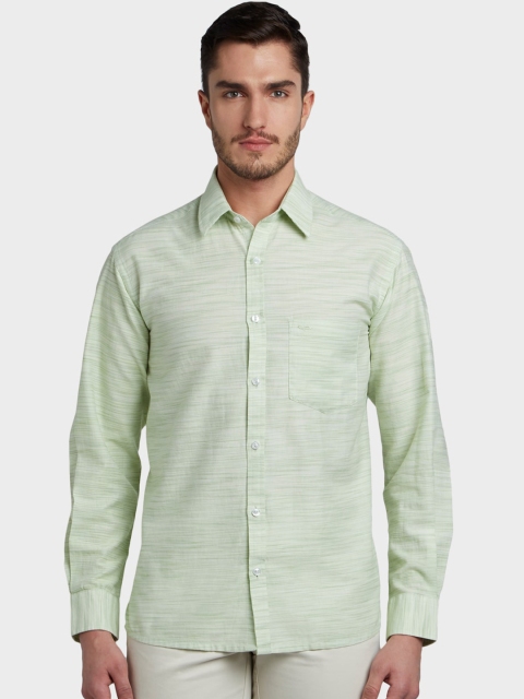 

ColorPlus Men Green Regular Fit Solid Casual Shirt