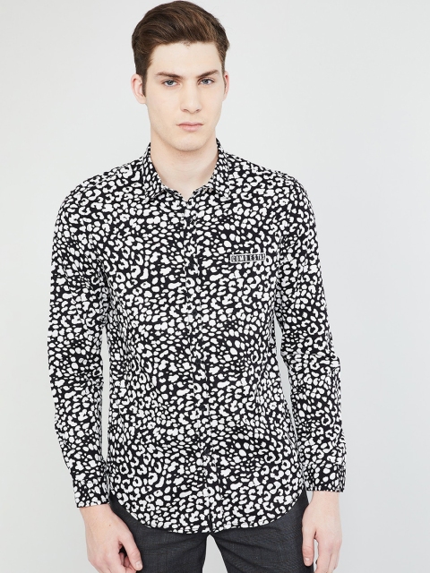 

max Men White & Black Slim Fit Printed Casual Shirt