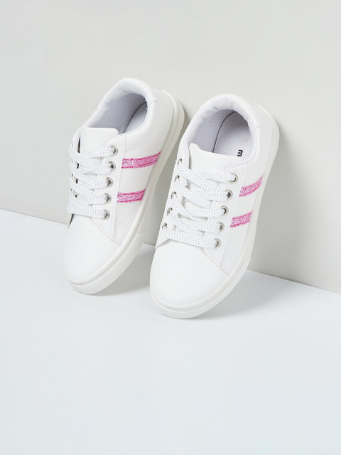

max Girls White Striped Sneakers