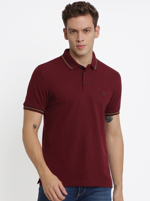 

Crocodile Men Maroon Solid Polo Collar T-shirt