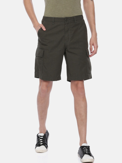 

Breakbounce Men Olive Green Solid Regular Fit Cargo Shorts