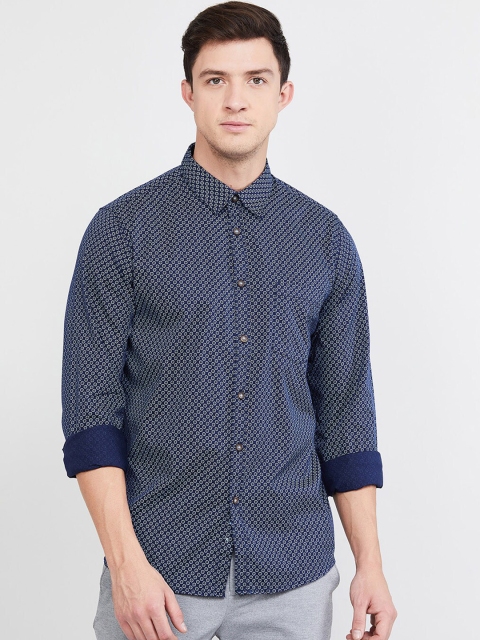 max Men Navy Blue & White Regular Fit Printed Casual Shirt