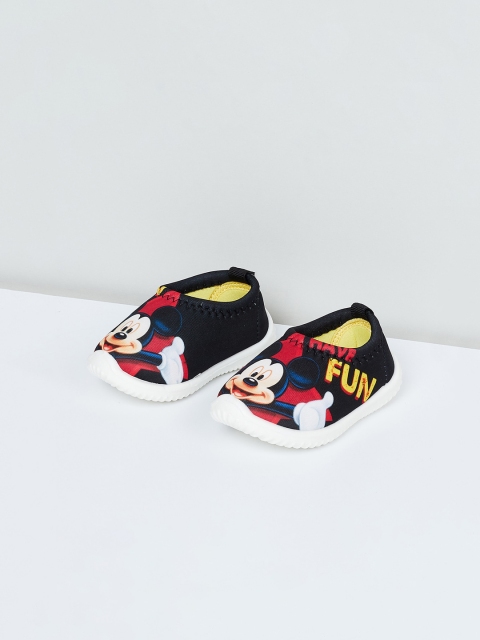 

max Boys Black Slip-On Sneakers